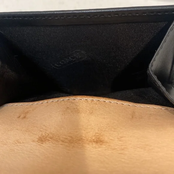 Authentic Coach leather signature canvas mini wallet with buckle - Picture 11 of 11